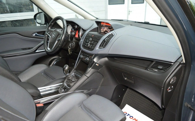 Opel Zafira cena 41500 przebieg: 214000, rok produkcji 2014 z Hrubieszów małe 781